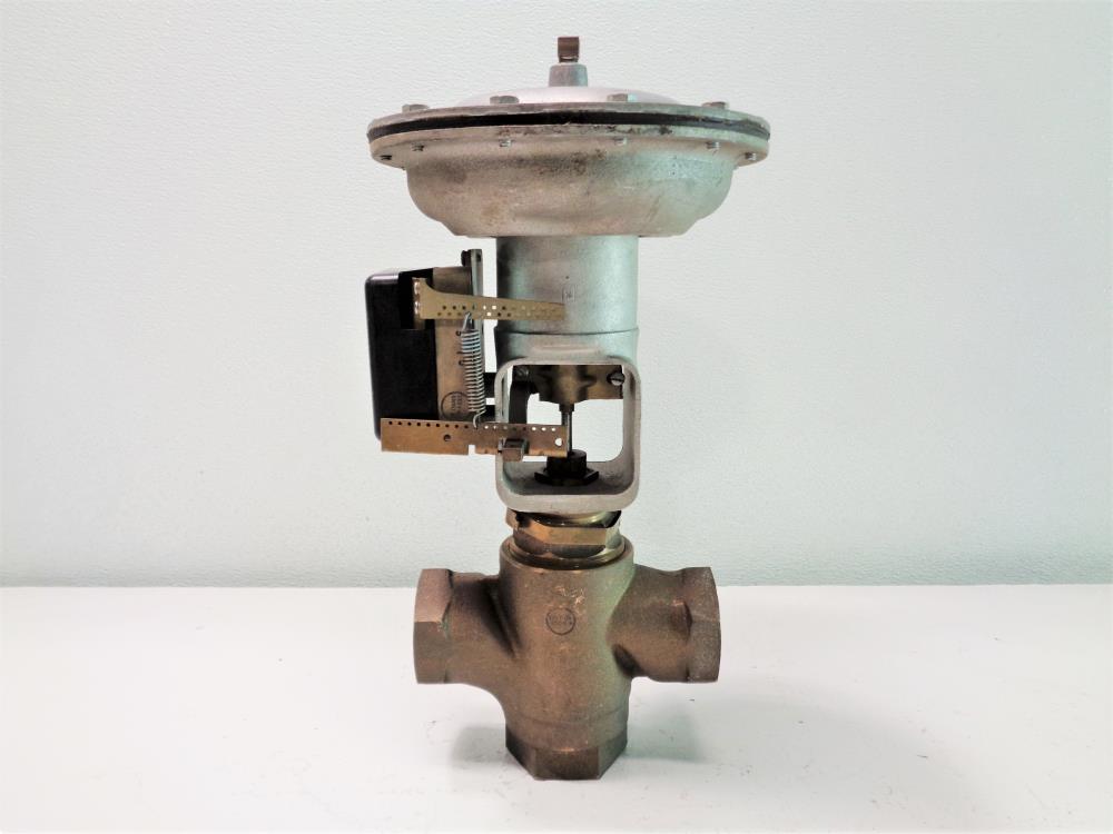 Johnson Controls 1.5" NPT 3 -Way Mixing Valve V-5844-2 W/ Actuator 4R